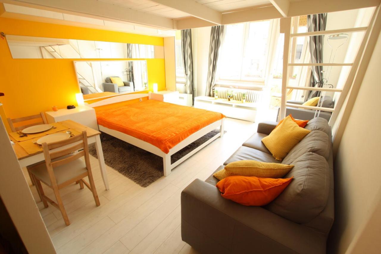 Sunny Studio With Balcony In Party District Budapeşte Dış mekan fotoğraf