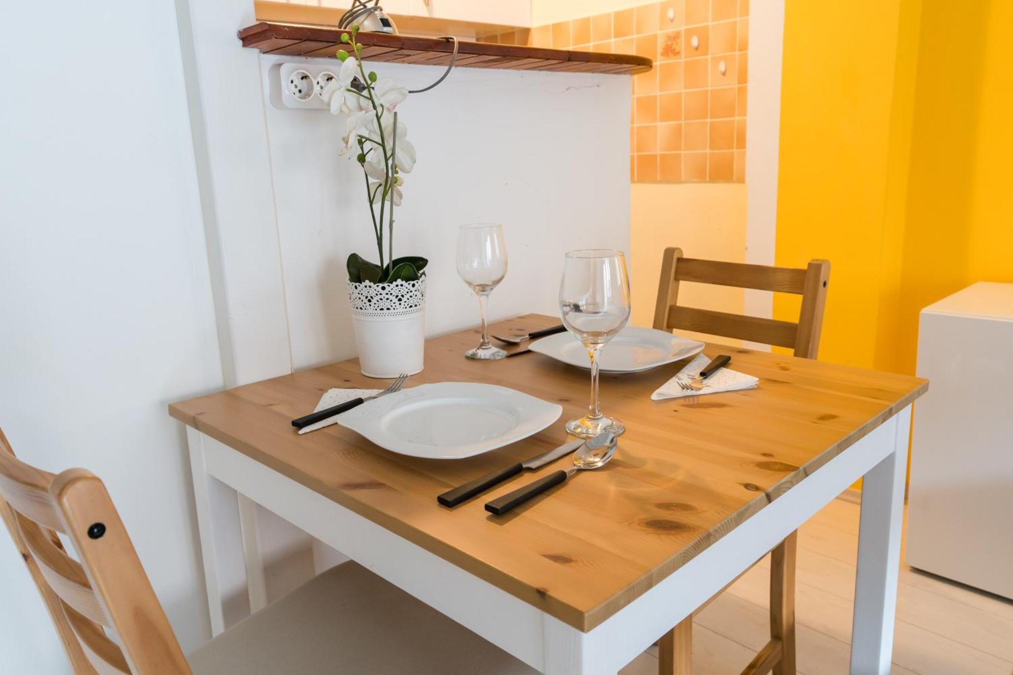 Sunny Studio With Balcony In Party District Budapeşte Dış mekan fotoğraf
